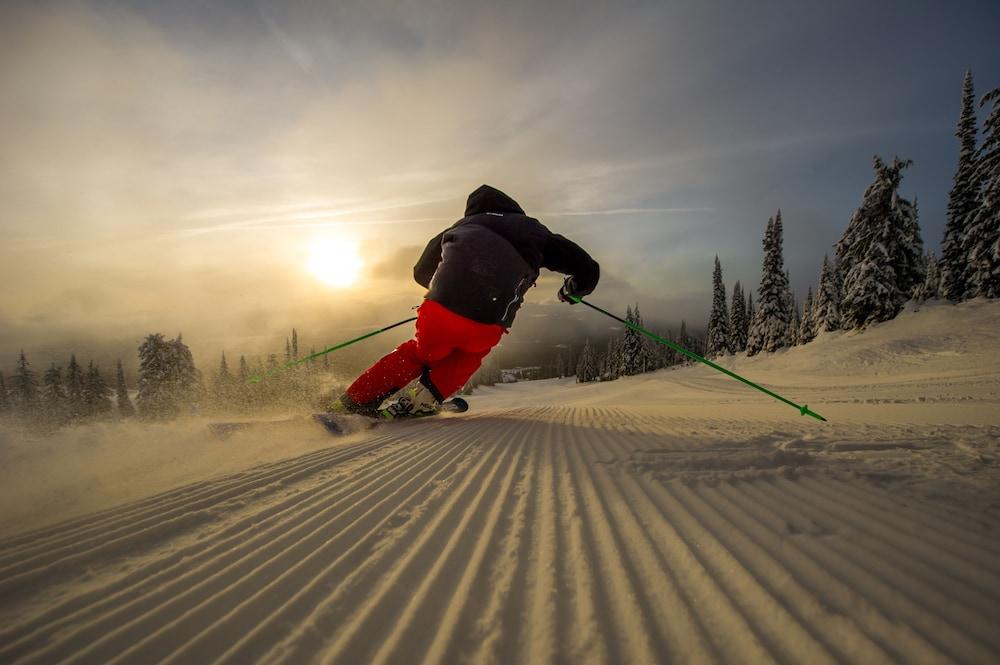 Sundance Resort Big White Екстериор снимка