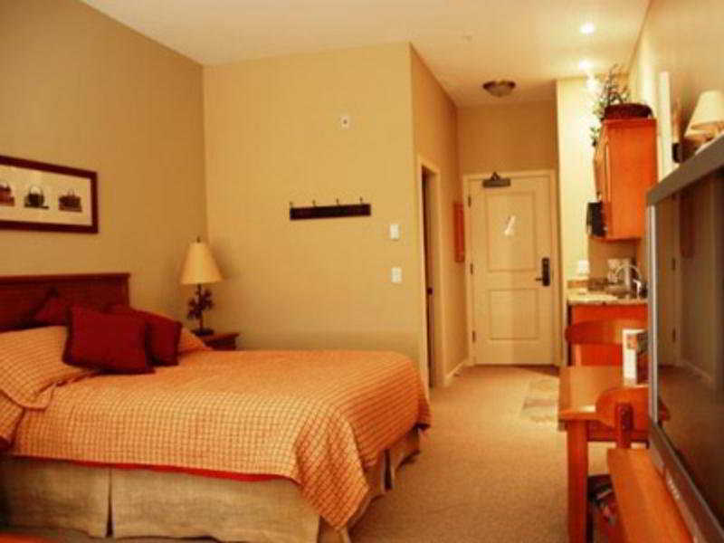 Sundance Resort Big White Екстериор снимка